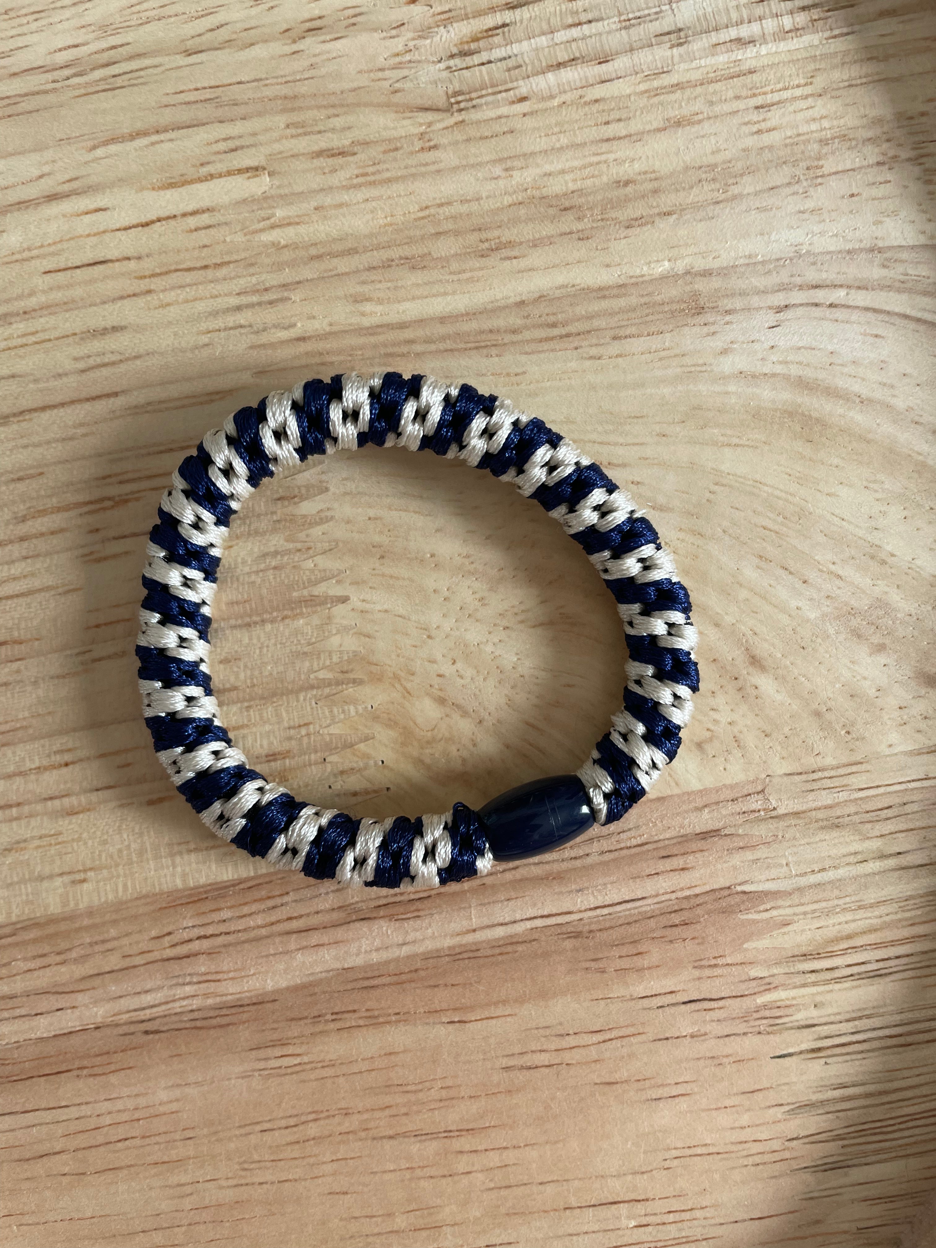 Faux kknekki bleu et blanc